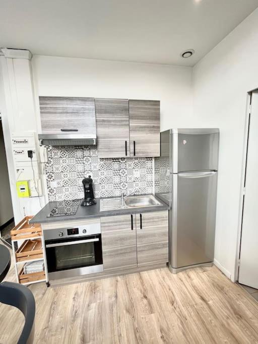 Appartement Rome - Studio Meuble A Reims Extérieur photo