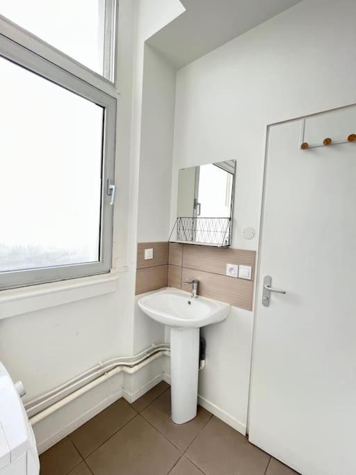Appartement Rome - Studio Meuble A Reims Extérieur photo