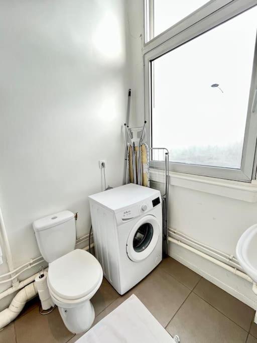 Appartement Rome - Studio Meuble A Reims Extérieur photo